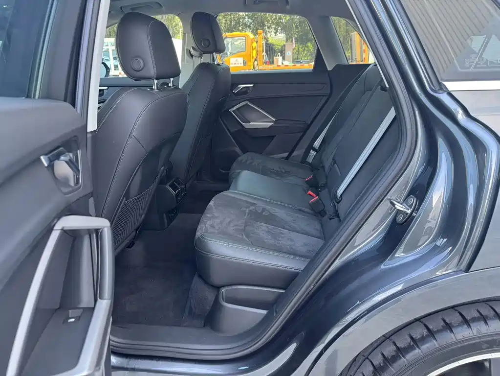 Audi Q3 — миниатюра 15
