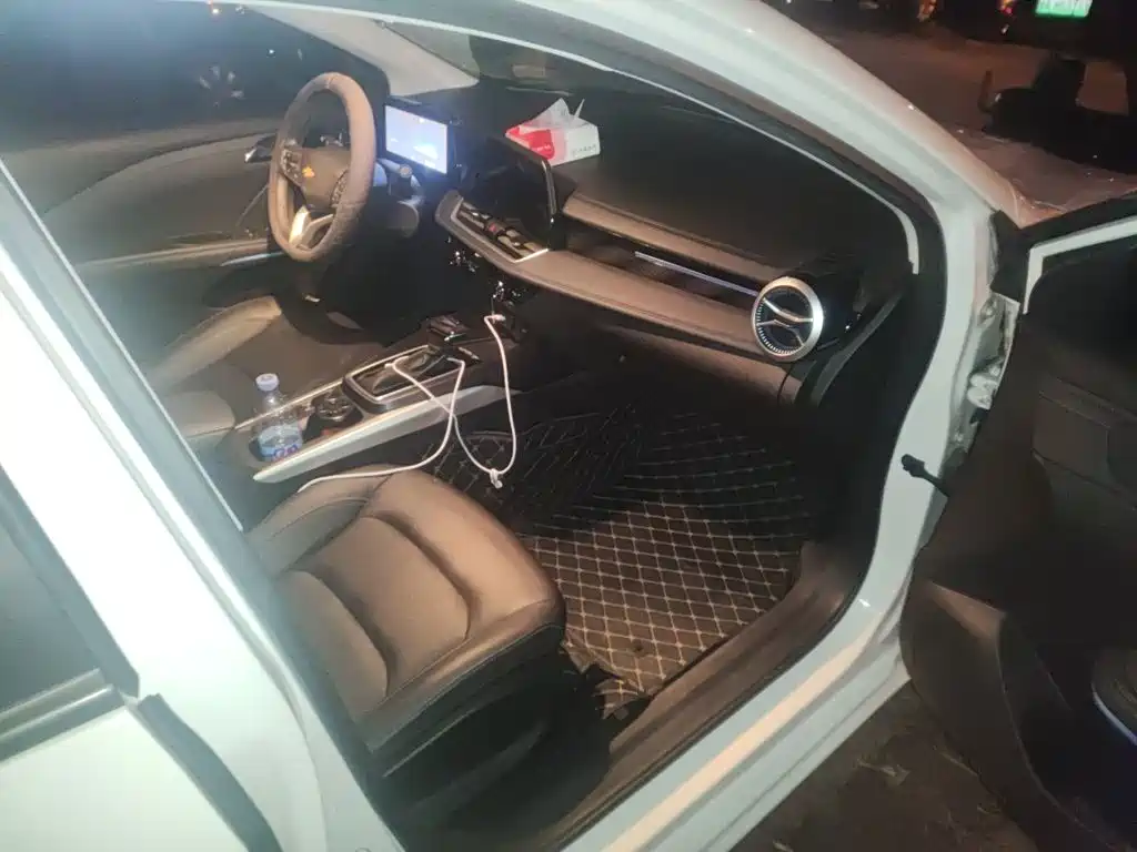 Chevrolet Monza — миниатюра 19