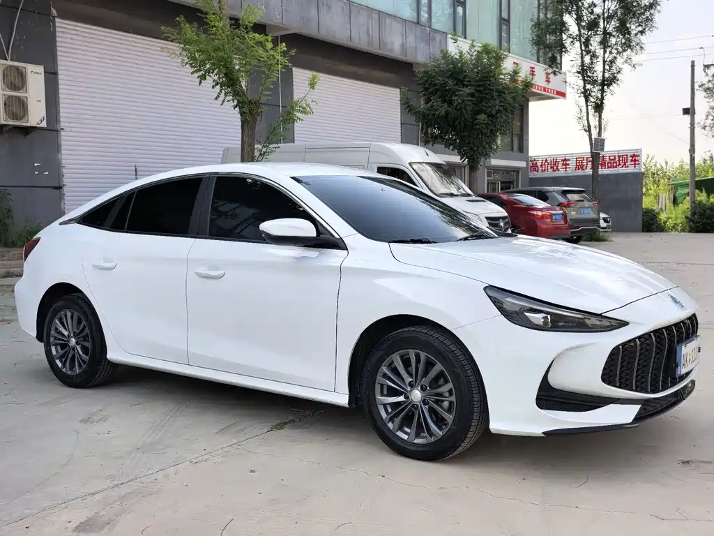 MG MG5 — миниатюра 3