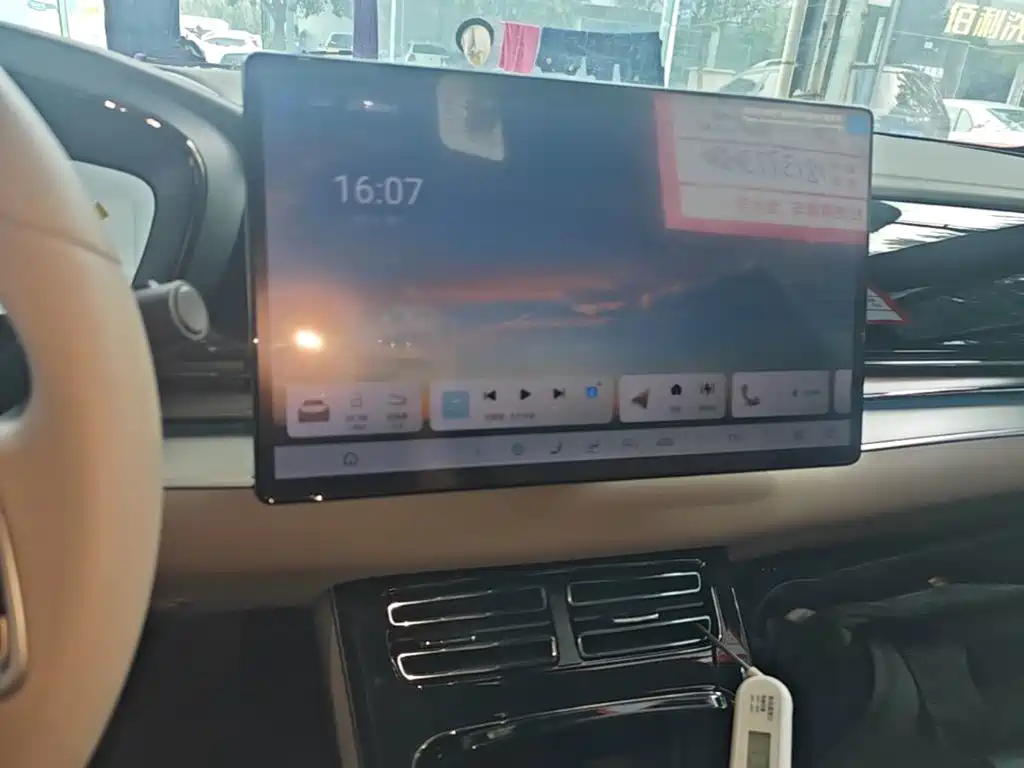 BYD Han — миниатюра 13