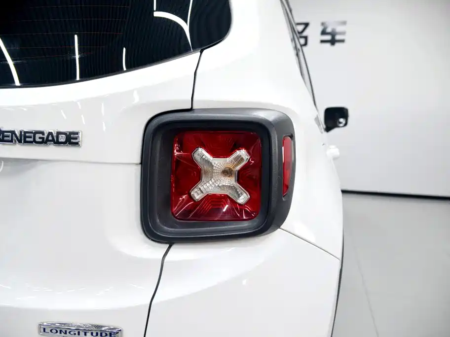 Jeep Renegade — миниатюра 21