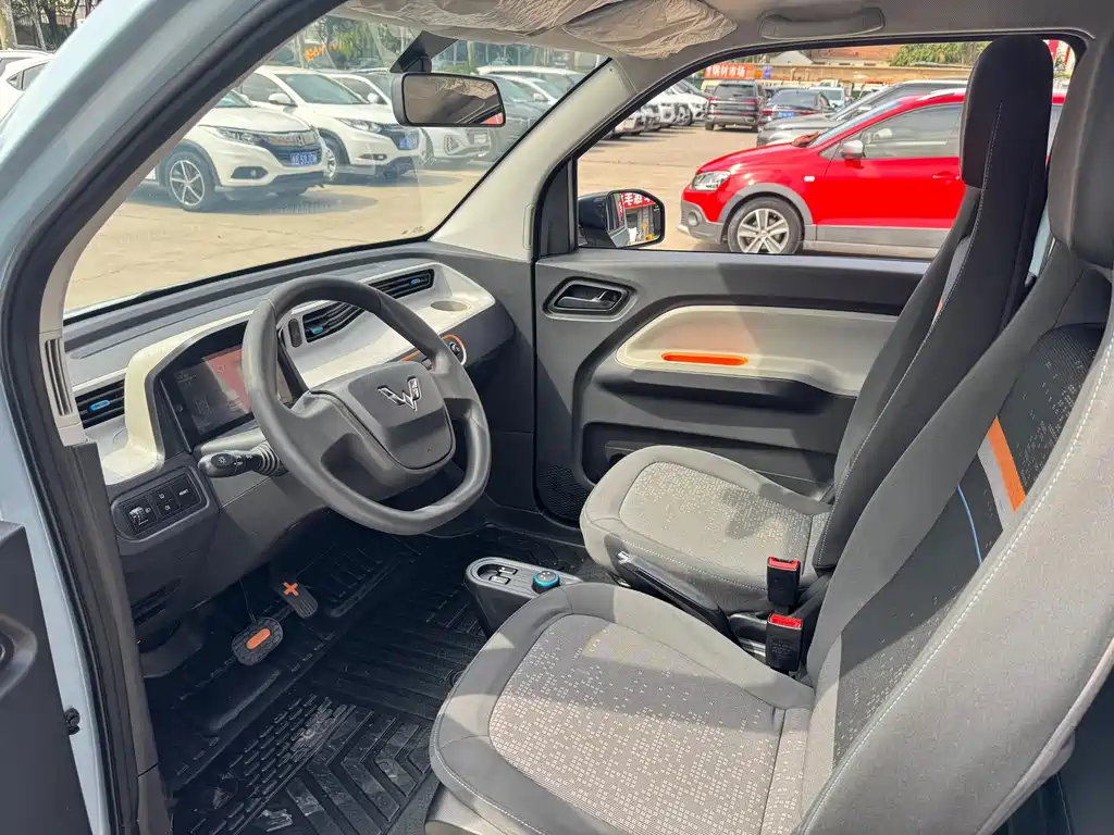 Wuling MINIEV — миниатюра 8