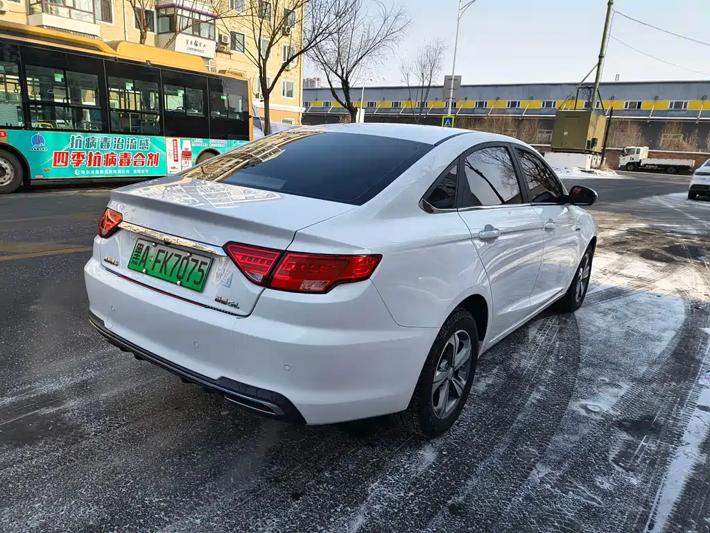 GEELY AUTOMOBILE EMGRAND GL NEW ENERGY