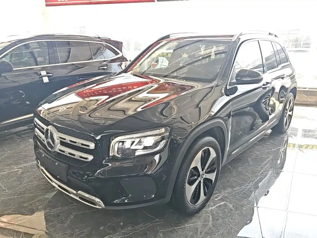 Mercedes-Benz GLB 2021