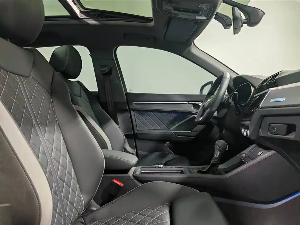 Audi Q3 2024 35 TFSI Fashion