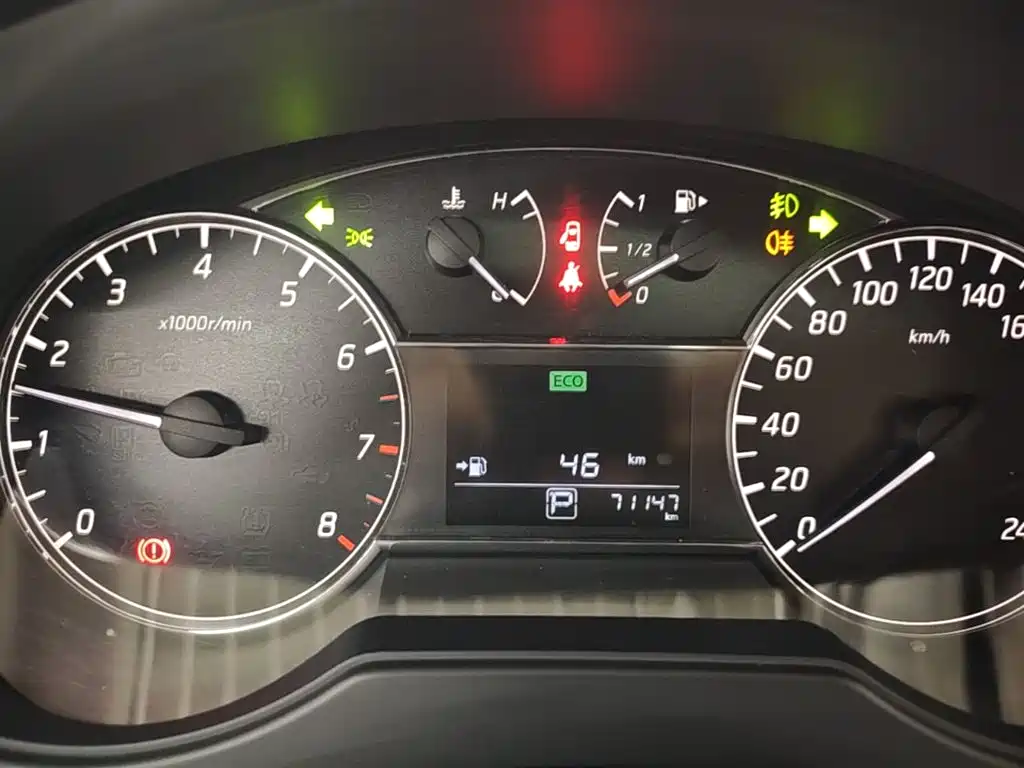 Nissan Tiida — миниатюра 12