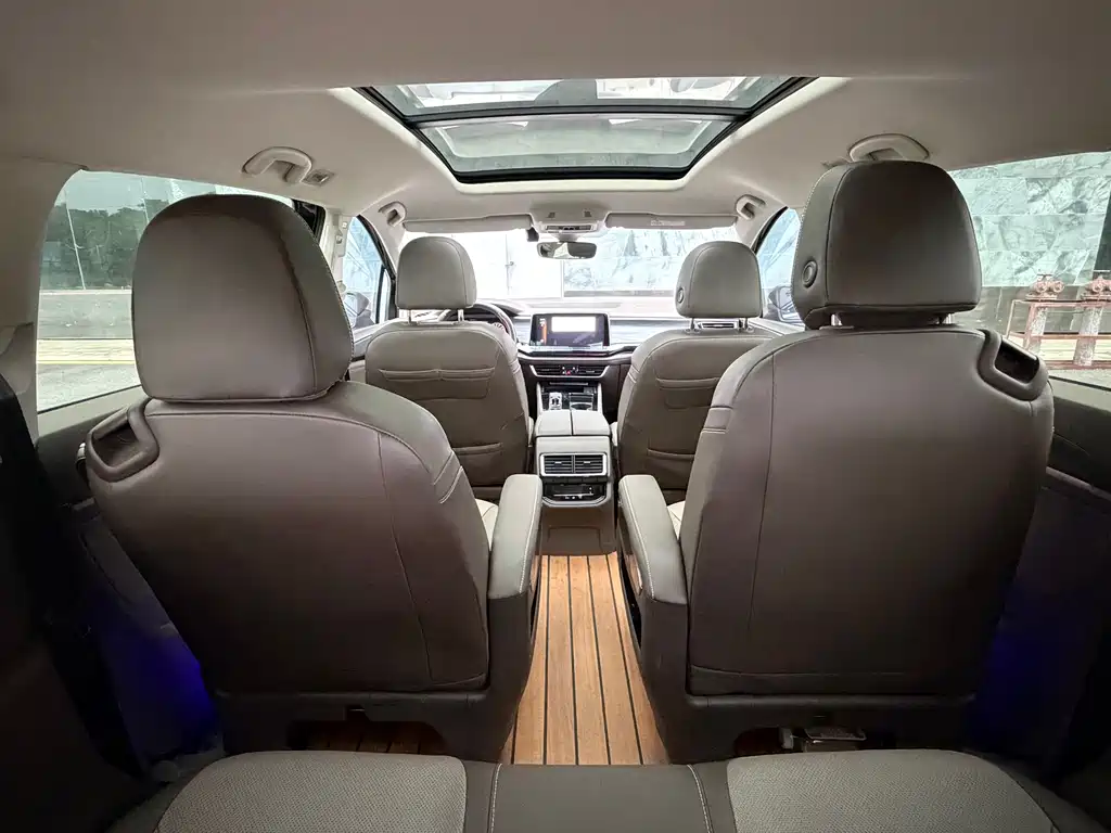 Volkswagen Viloran — миниатюра 6