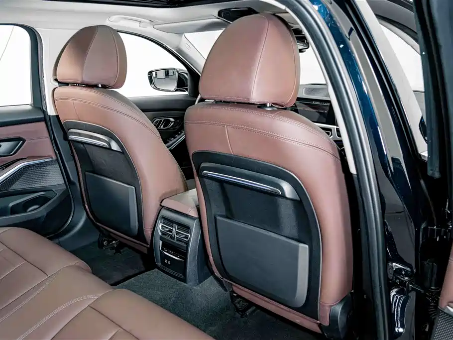 BMW 3 Series — миниатюра 19