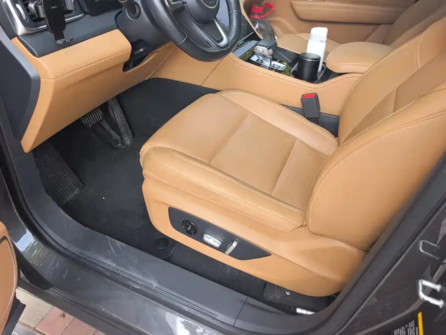 Li Auto Li ONE — миниатюра 9