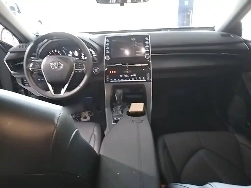 Toyota Avalon — миниатюра 10