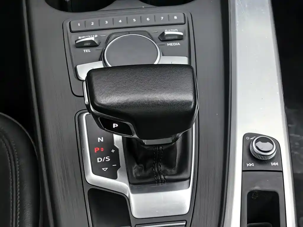 Audi A4L — миниатюра 13