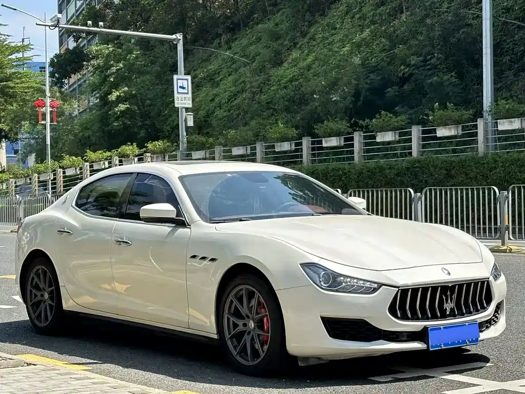 Maserati Ghibli — миниатюра 2