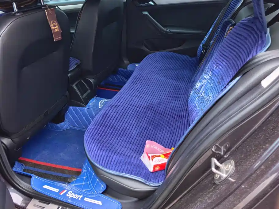 Volkswagen Jetta — миниатюра 11