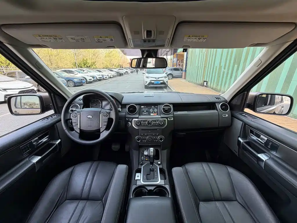 Land Rover Discovery — миниатюра 4