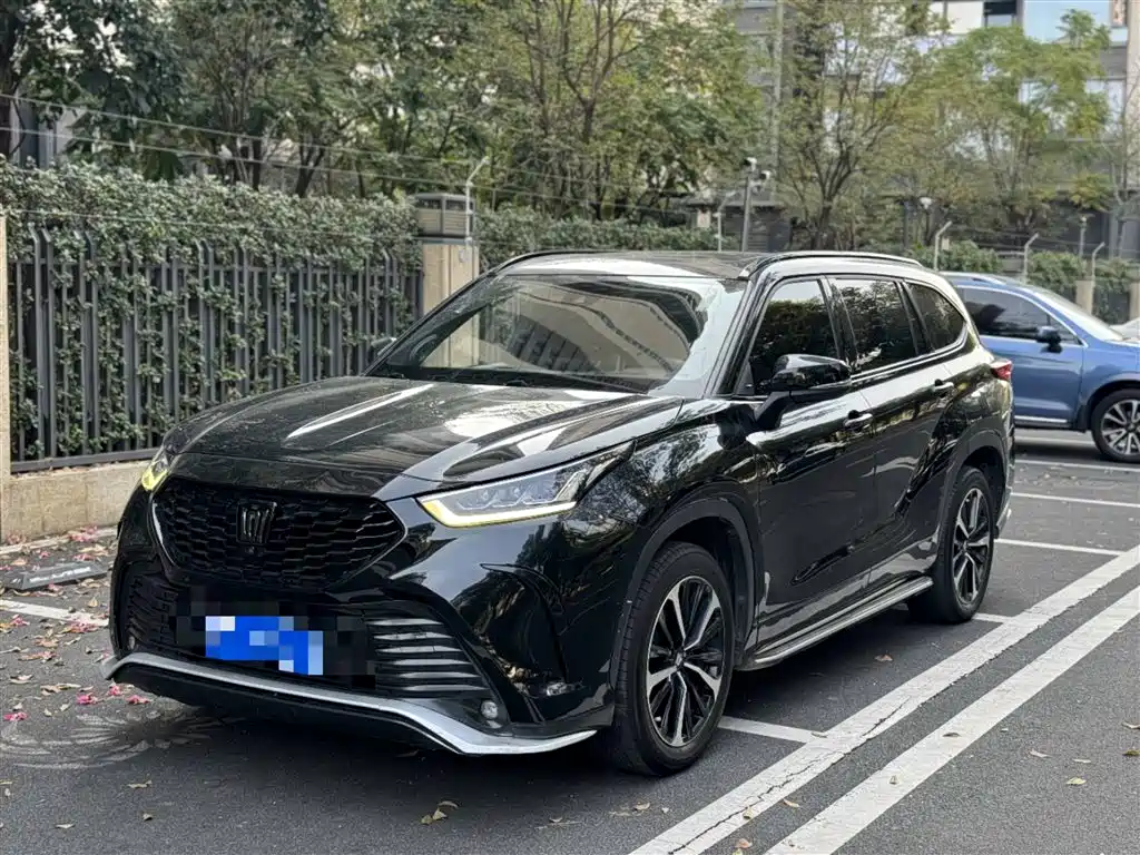 Toyota Crown Kluger 2023