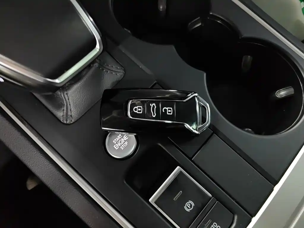 Volkswagen Touareg — миниатюра 9