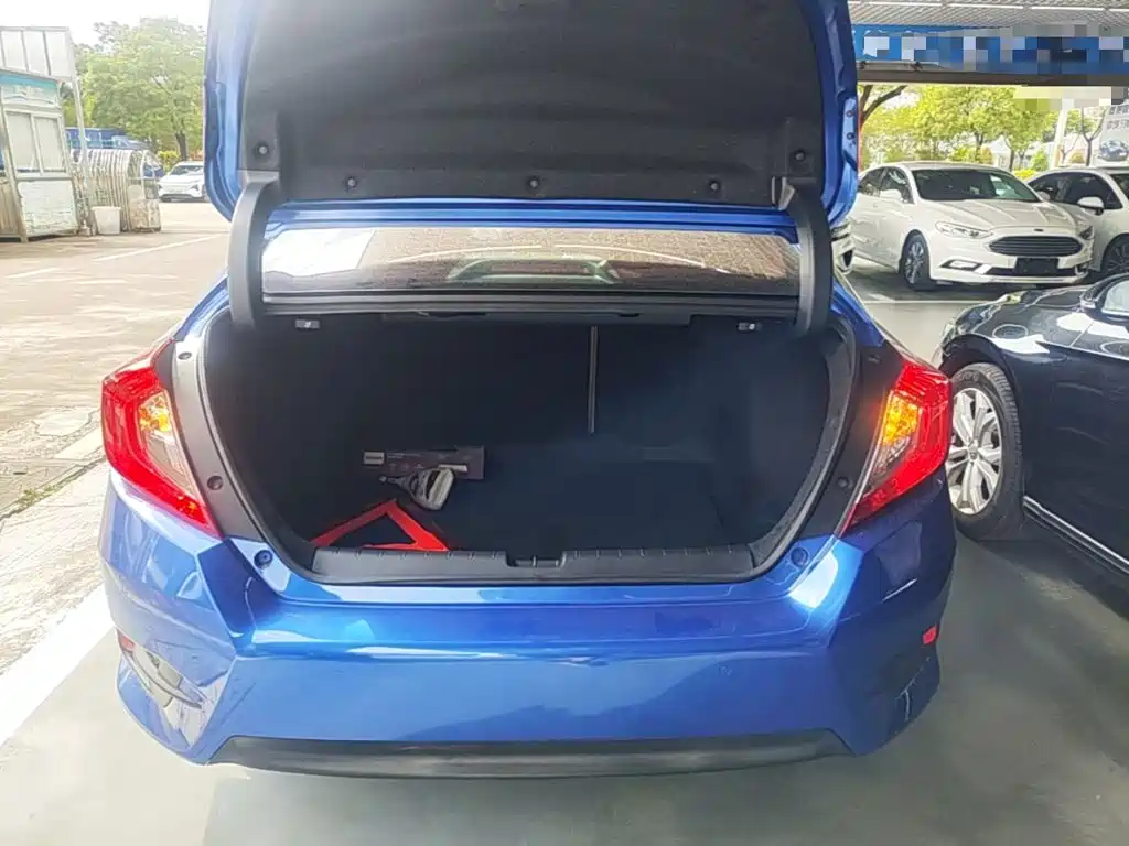 Honda Civic — миниатюра 19