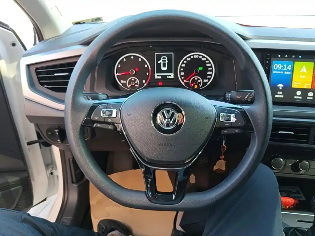 Volkswagen Polo — миниатюра 11