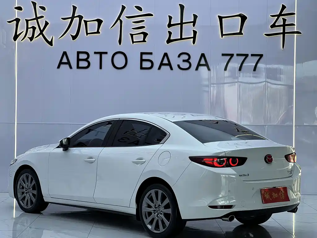 Mazda 3 Axela — миниатюра 6