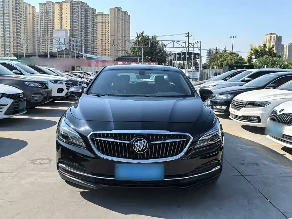 Buick LaCrosse — миниатюра 3