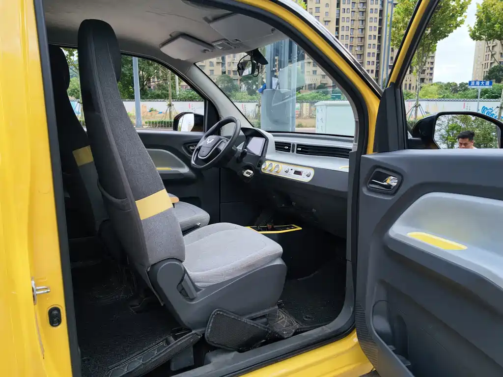 Wuling MINIEV — миниатюра 14