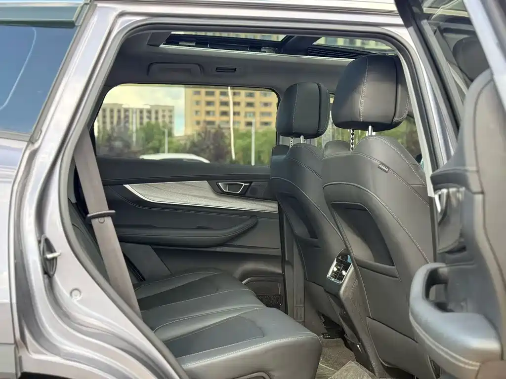 Chery Tiggo 8 — миниатюра 6