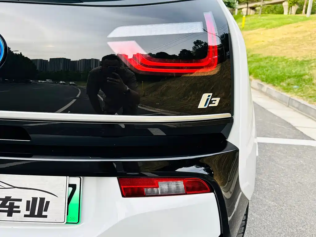 BMW i3 (Import) — миниатюра 13