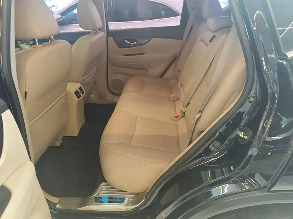 Nissan X-Trail — миниатюра 17