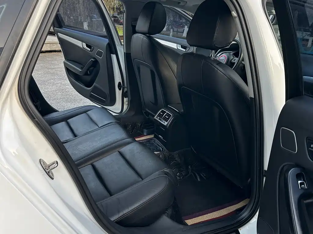 Audi A4L — миниатюра 12