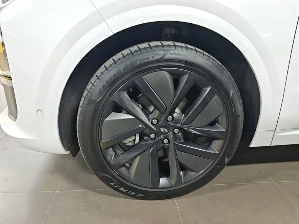 Li Auto Li L6 — миниатюра 23