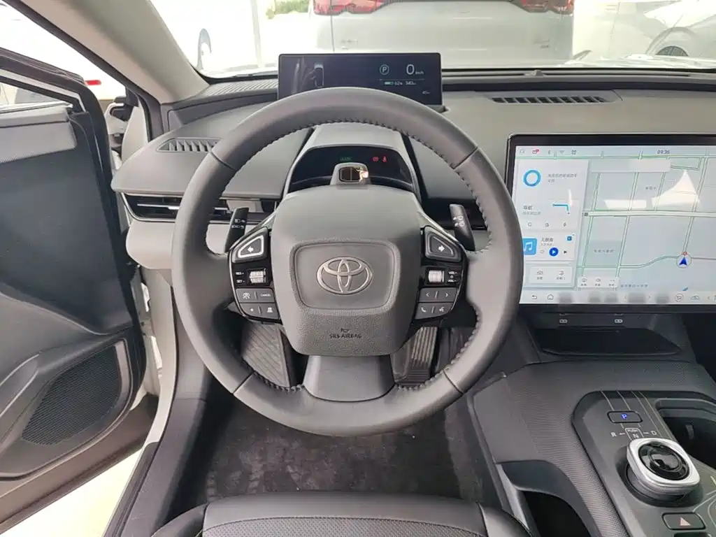 Toyota bZ5 — миниатюра 11