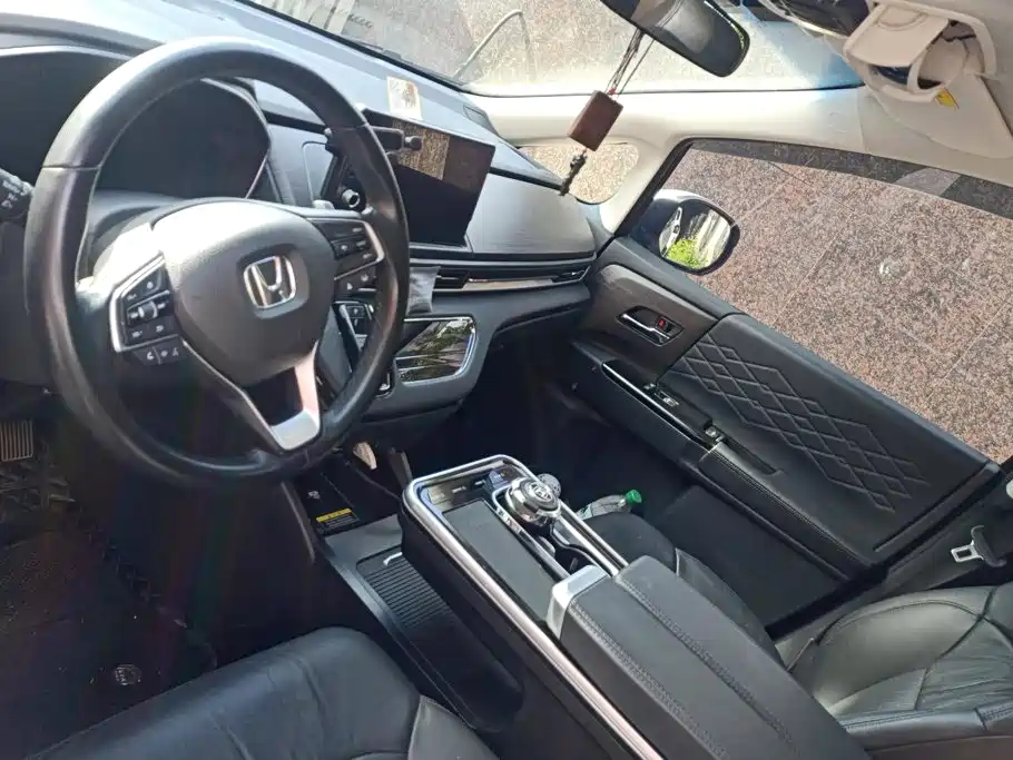 Honda Elysion — миниатюра 12