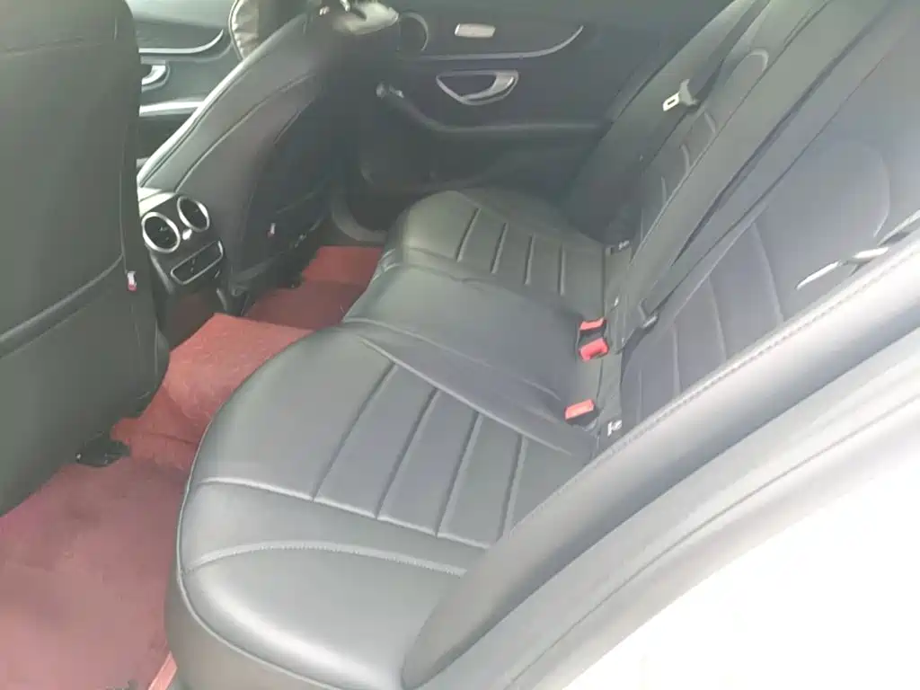 Mercedes-Benz C-Class — миниатюра 17