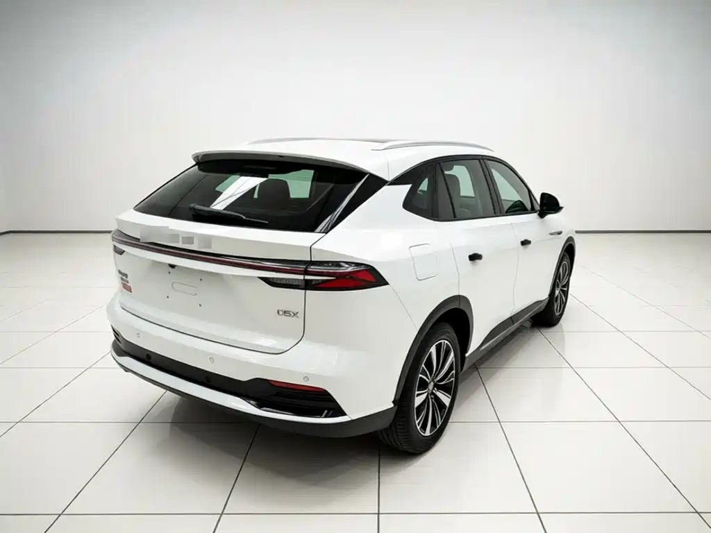 Roewe D5X DMH — миниатюра 6