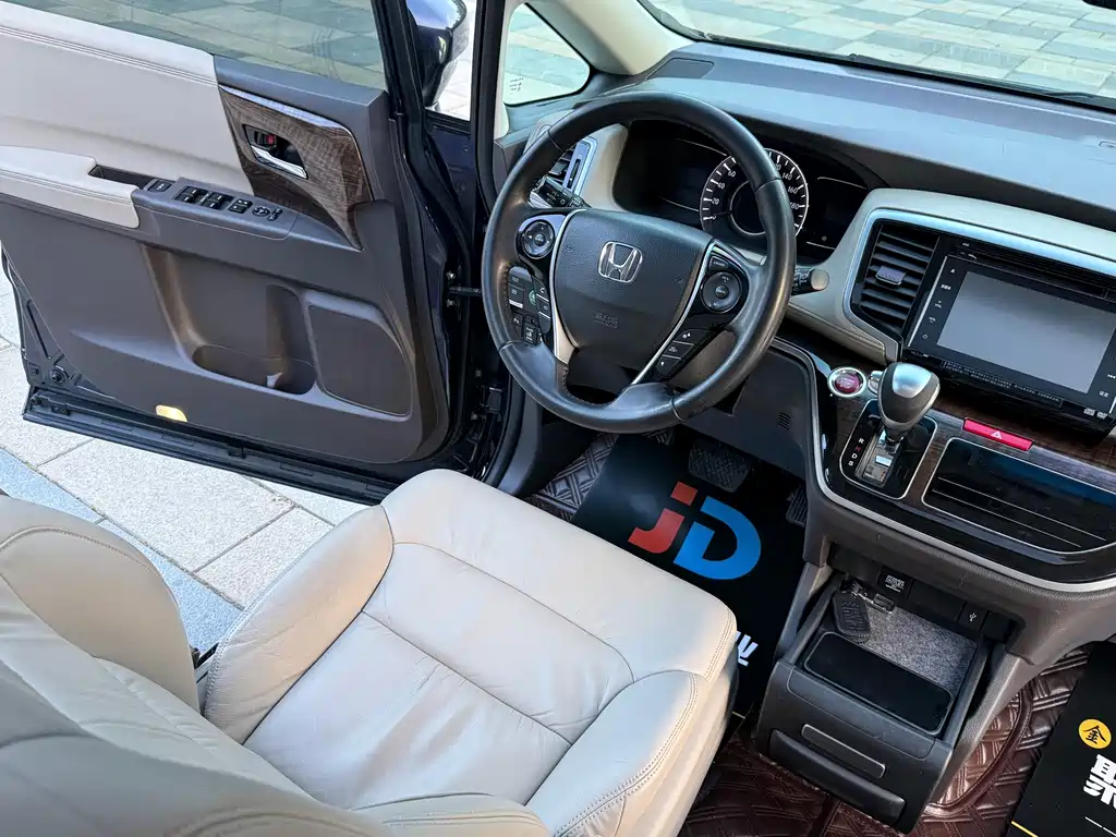 Honda Odyssey — миниатюра 18