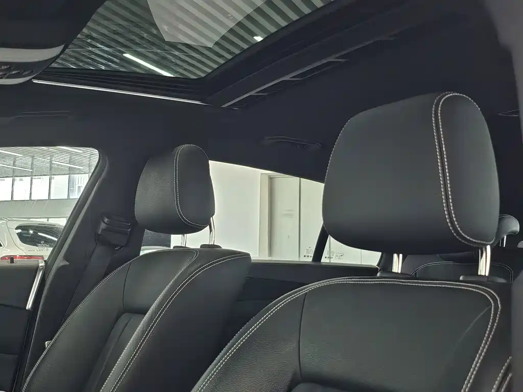 Mercedes-Benz CLS — миниатюра 10
