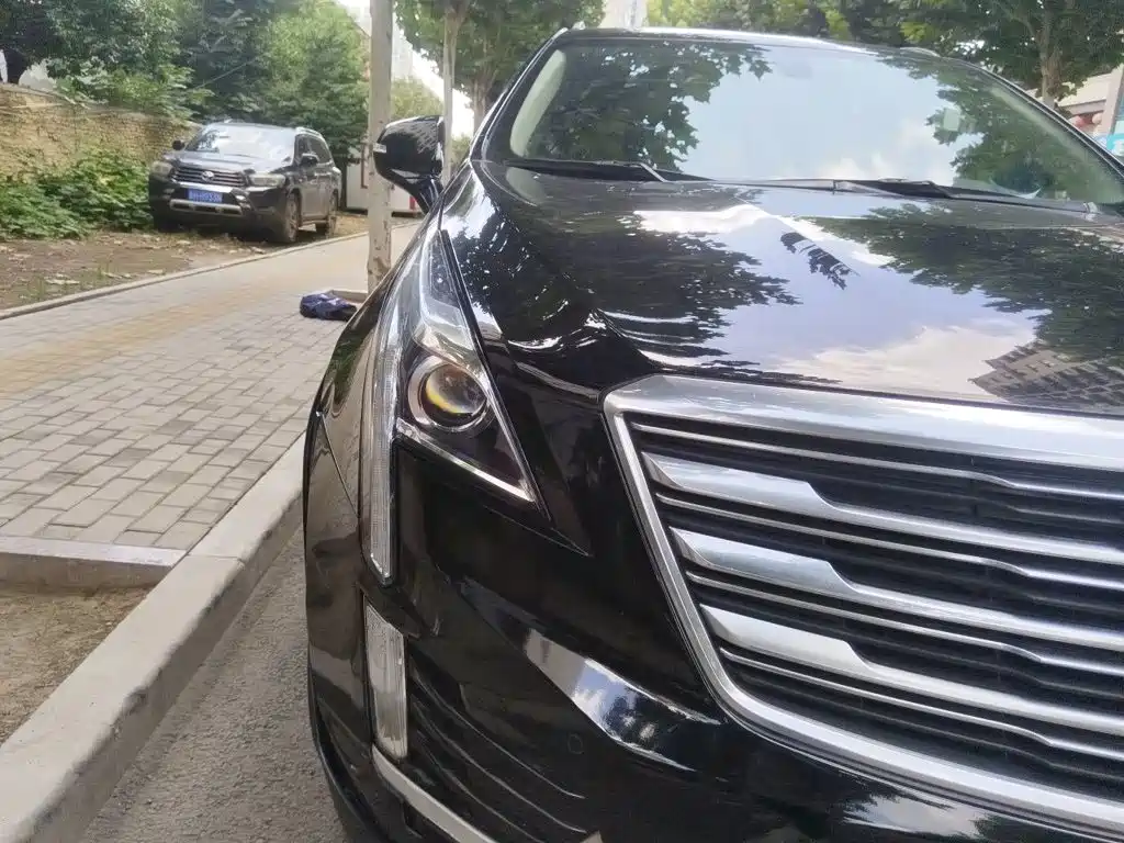 Cadillac XT5 — миниатюра 7