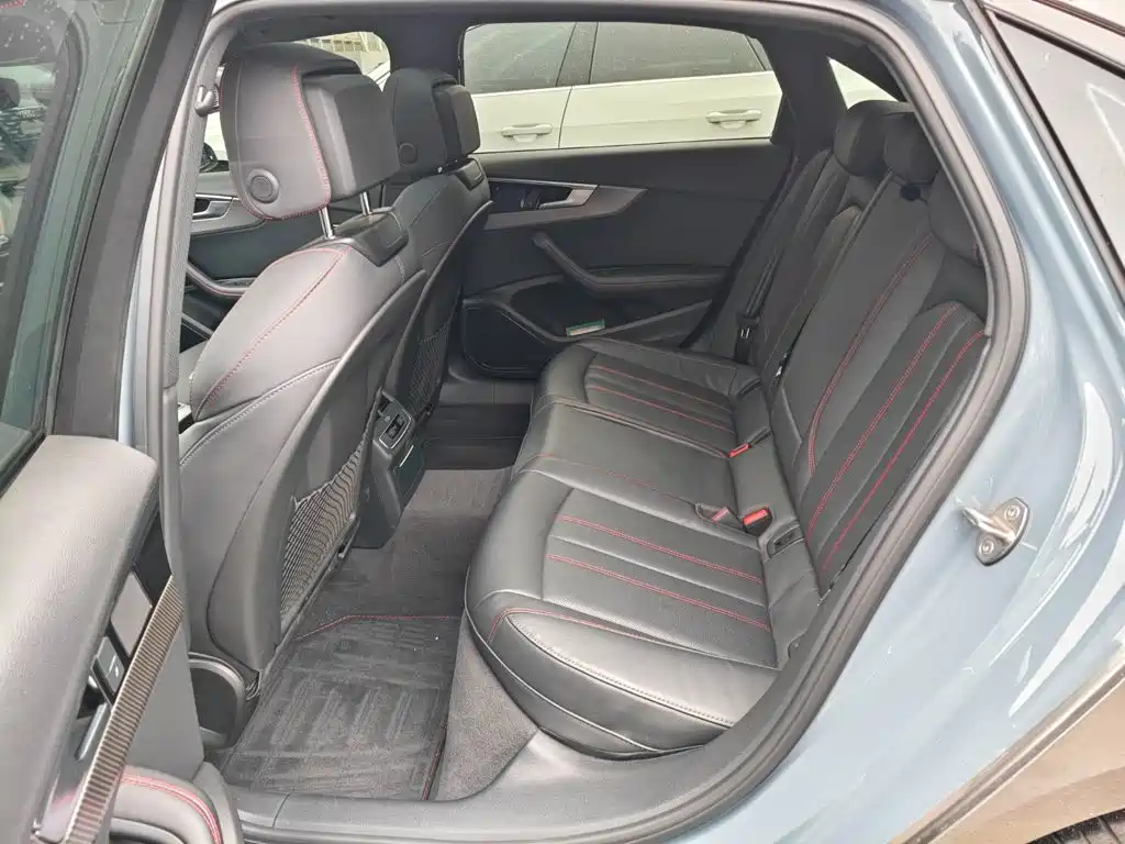 Audi A4L — миниатюра 5