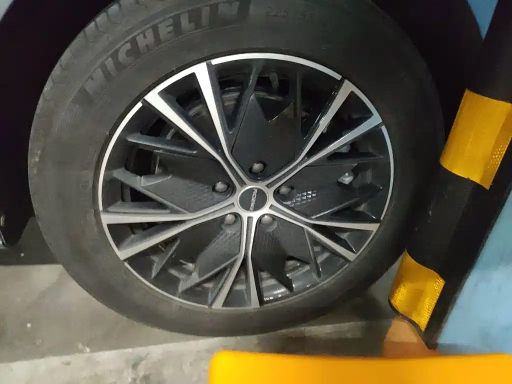 Roewe iMAX8 — миниатюра 24