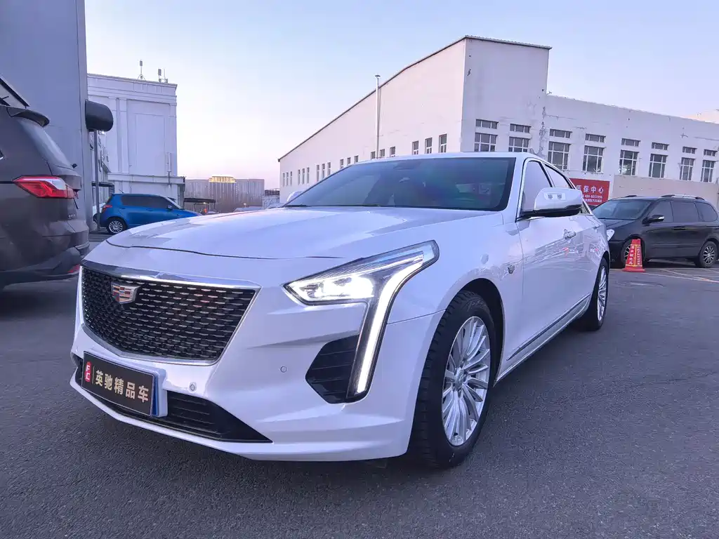 CADILLAC CT6