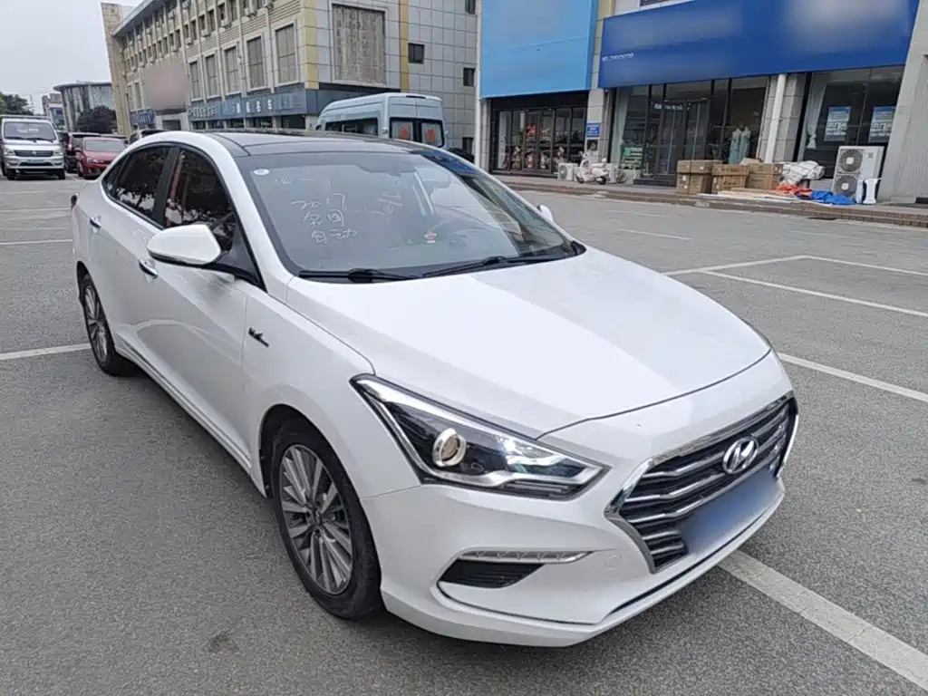 Hyundai Mistra — миниатюра 4