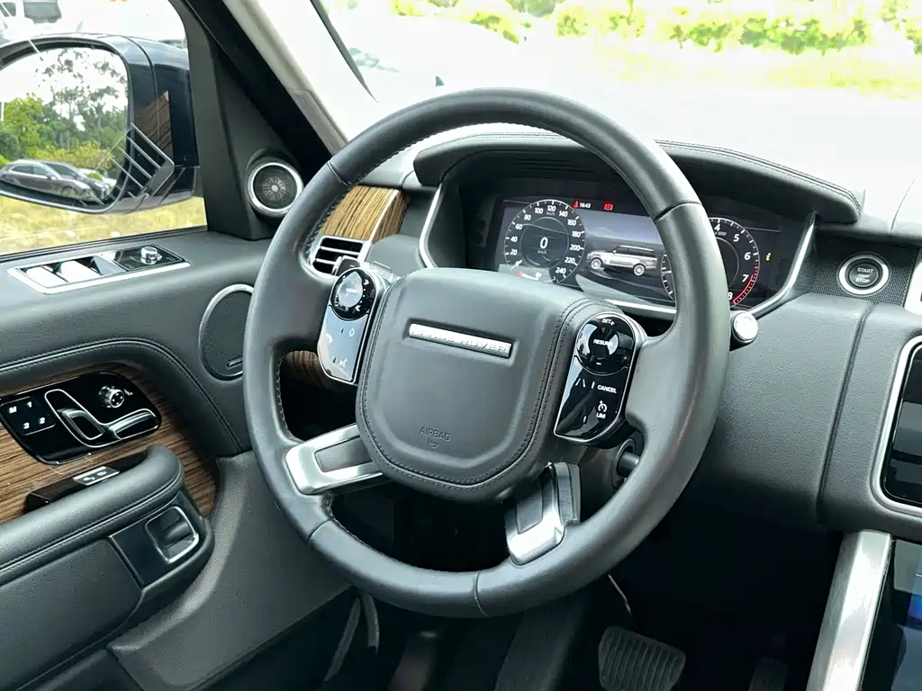 Land Rover Range Rover — миниатюра 19