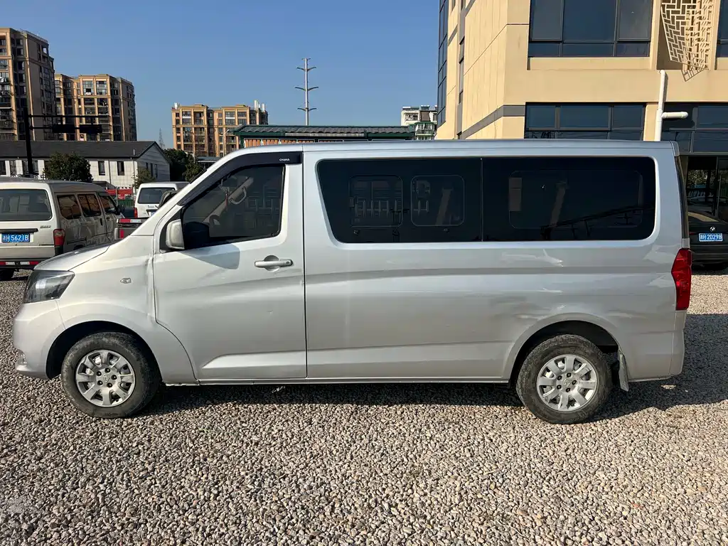 CHANGAN CHANGAN RUIXING M70