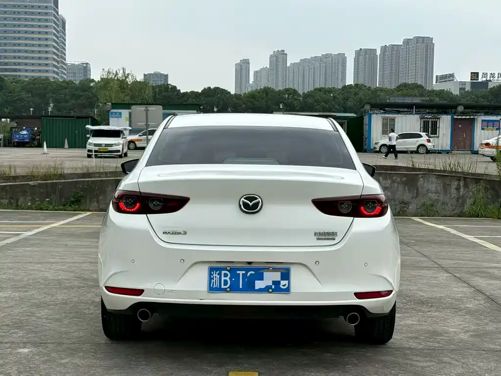 Mazda 3 Axela — миниатюра 5