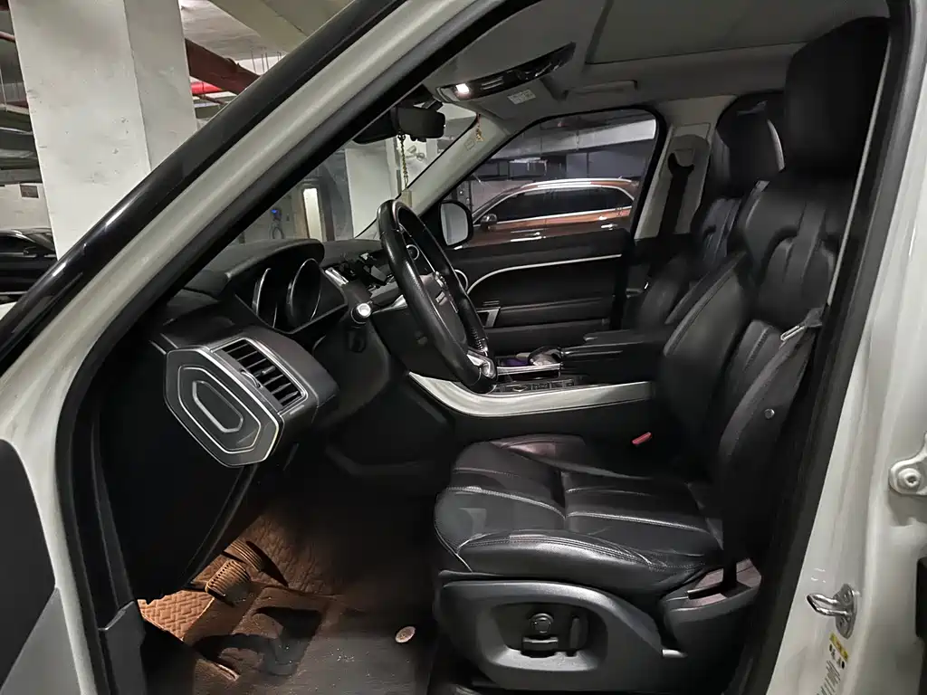 Land Rover Range Rover Sport 2017 3.0 SC V6 SE