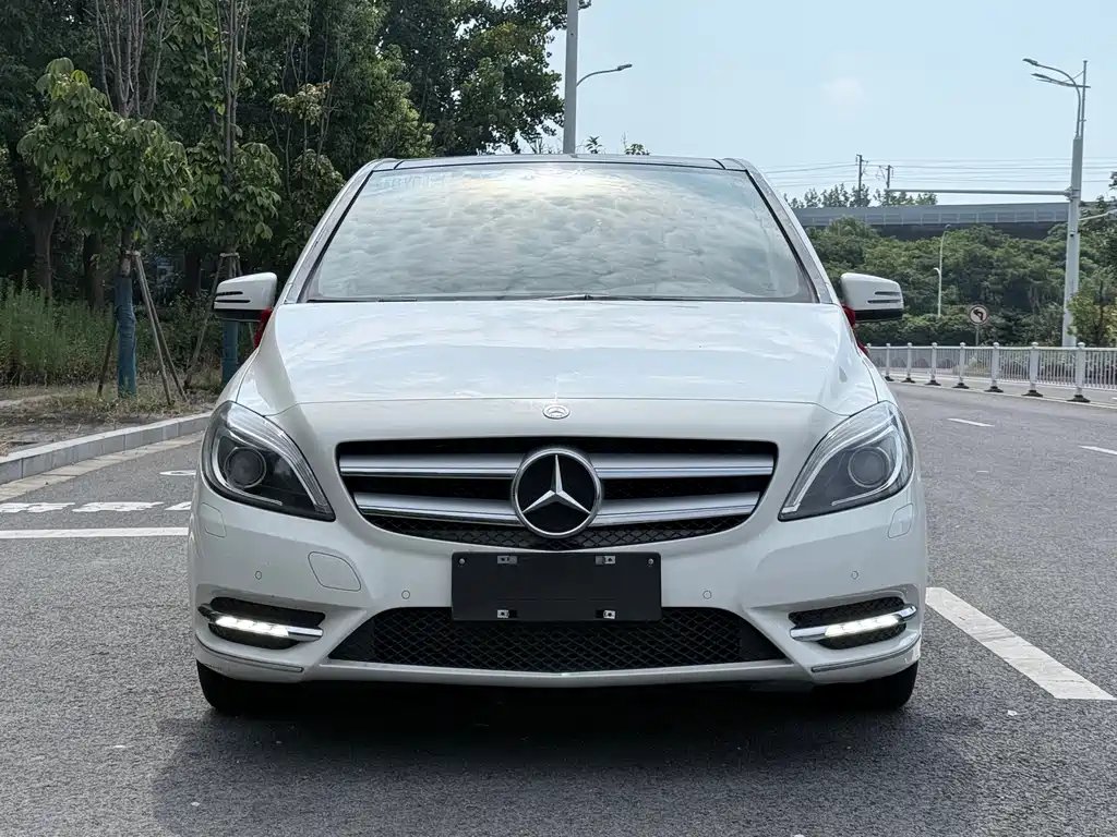Mercedes-Benz B-Class — миниатюра 2