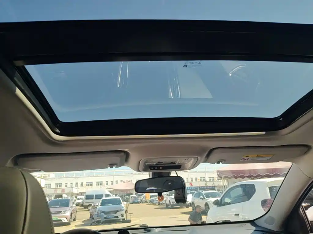 Chevrolet Malibu XL — миниатюра 18