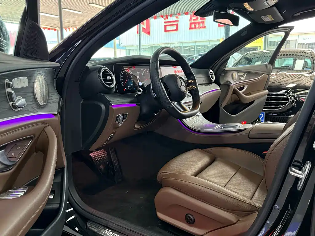 Mercedes-Benz E-Class — миниатюра 4
