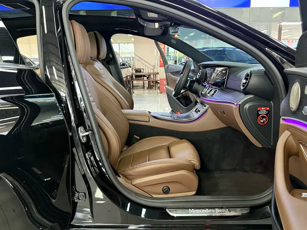 Mercedes-Benz E-Class — миниатюра 8