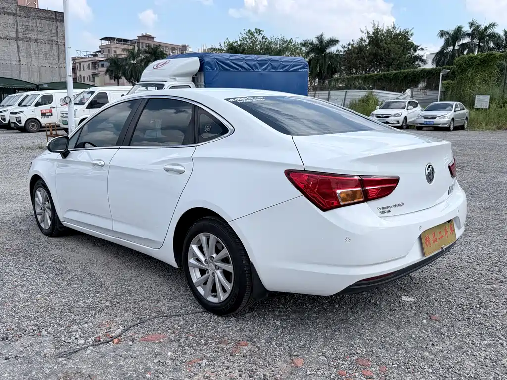 Buick Verano — миниатюра 8